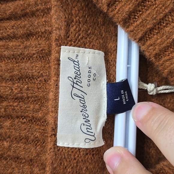 Universal Thread Size L Light Brown Crew Neck Oversized Cropped Knit Sweater - Picture 6 of 10